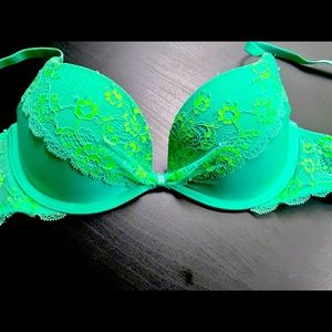 Lace padded push up bra